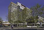 HOCHHAUS AM LOKALBAHNHOF